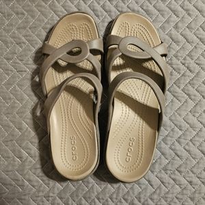 Cross Sandals size 9 grey / tan EUC